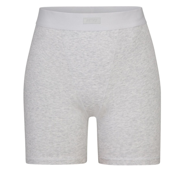 SKIMS Women’s Boyfriend Boxers | Light Heather Grey | NWT - Picture 1 of 5
